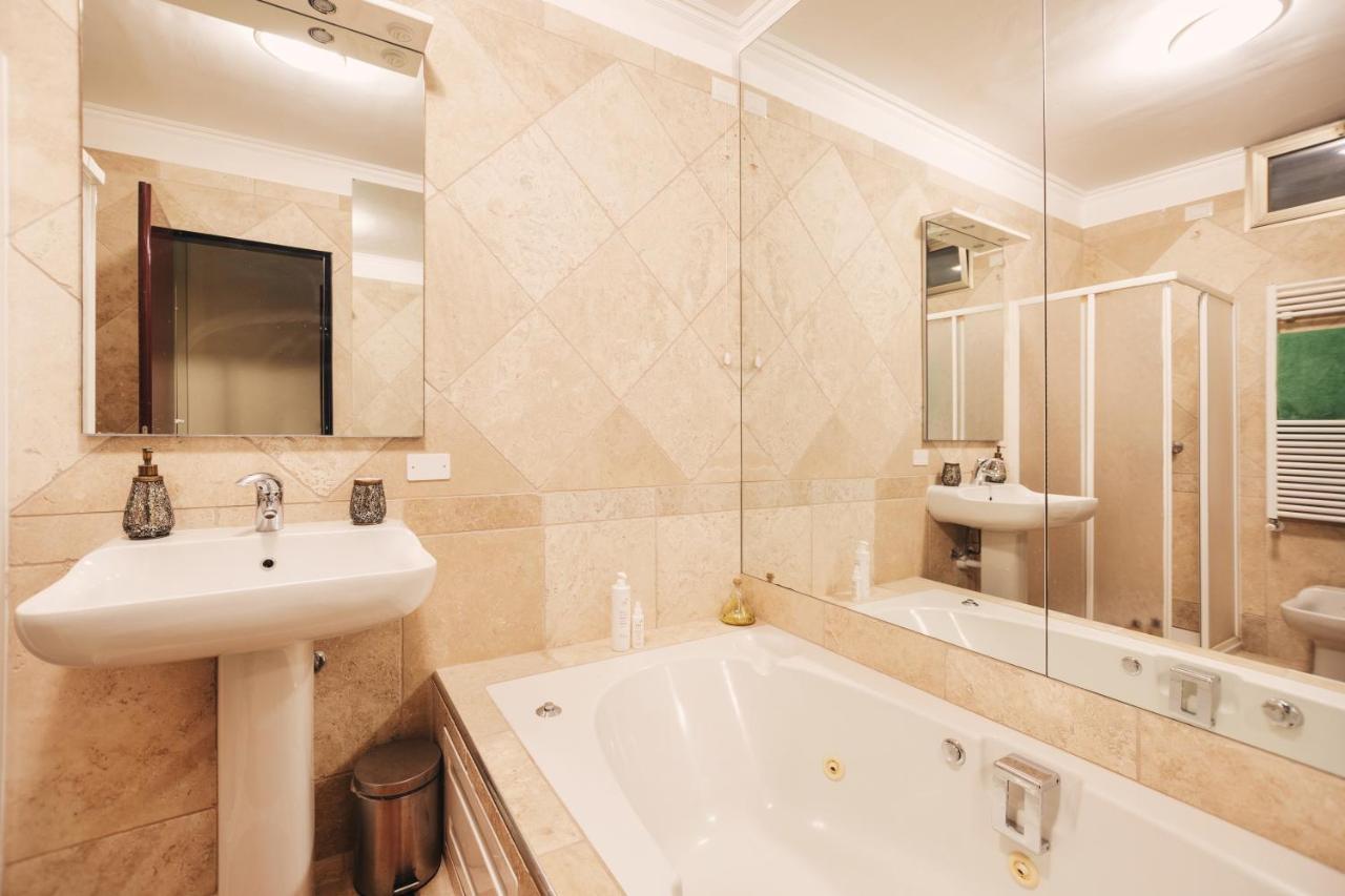 Appartement I Giardini Del Sole Con Piscina By Wonderful Italy à San Remo Extérieur photo